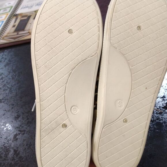 Canvas sneakers  - Picture 5 of 5